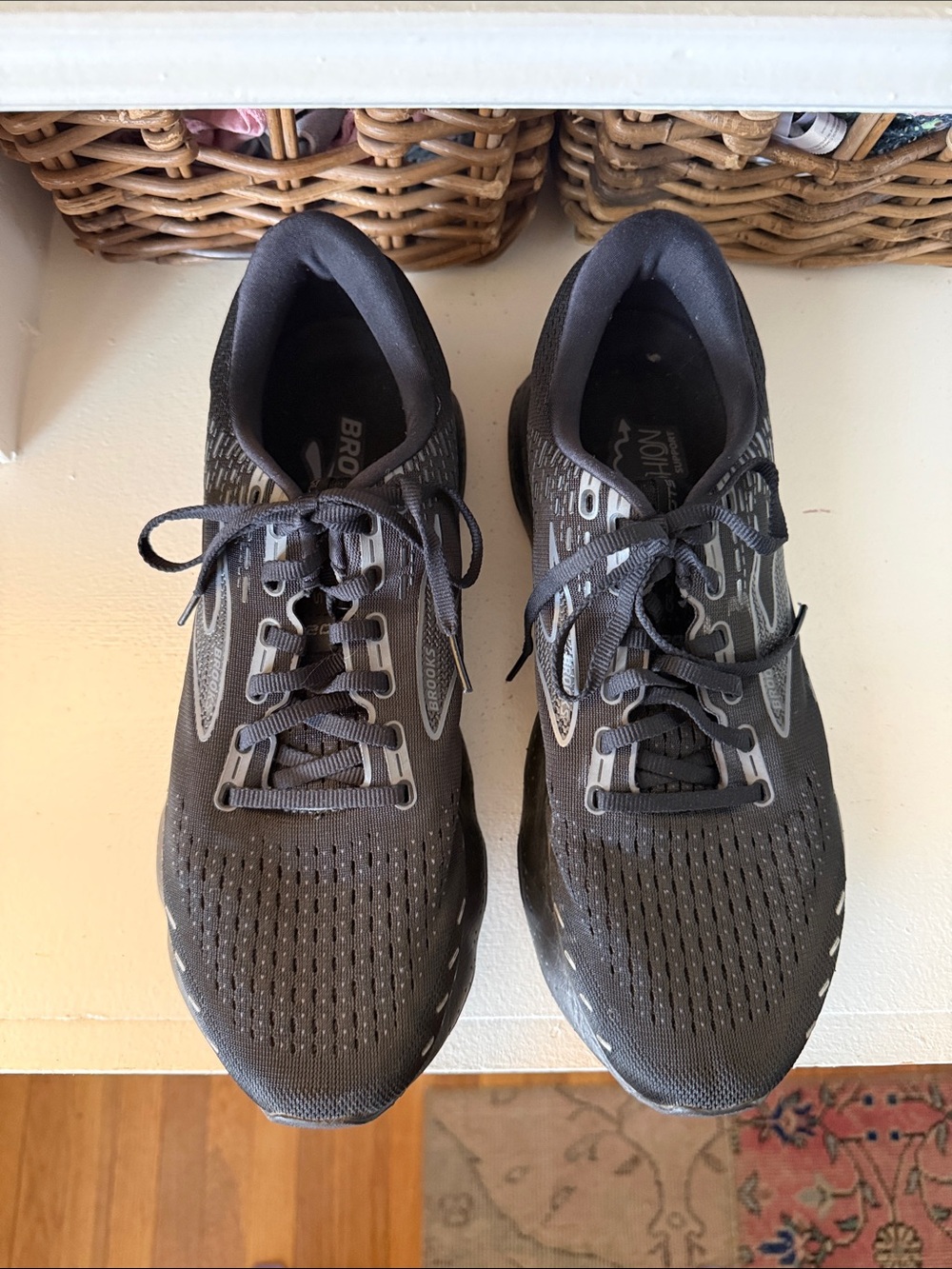 Brooks Men's Black Athletic Running Shoes with Subtle Gray Accents